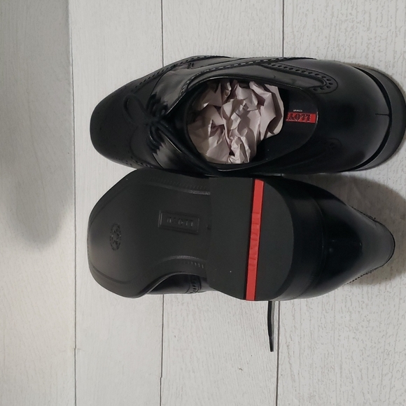 Classic Black Oxford Shoes